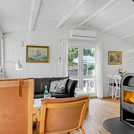 3 Bedroom Awesome In *