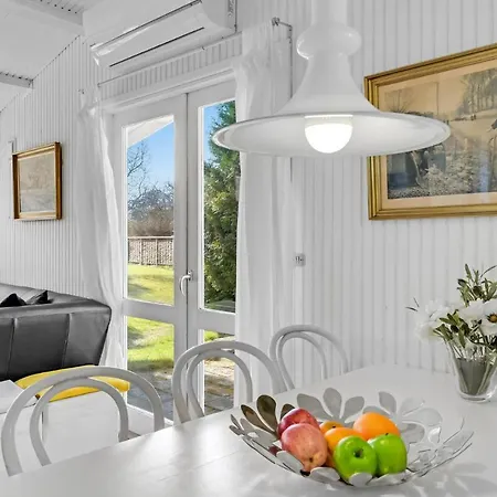 3 Bedroom Awesome In *